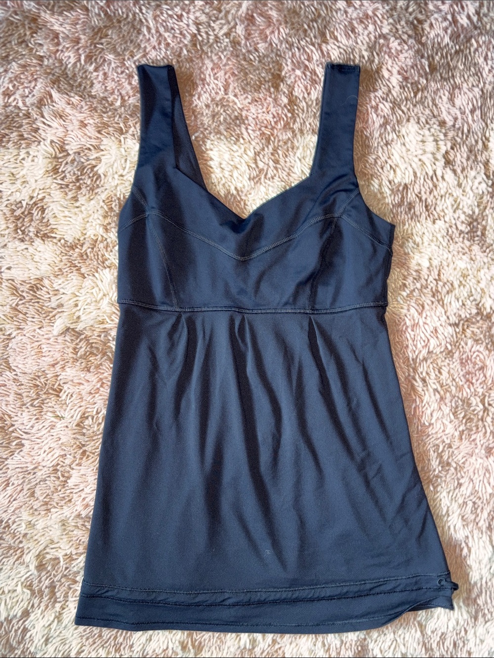 Lululemon top 4